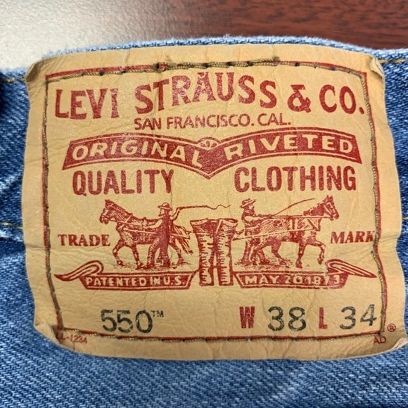 Men's 569 Levi's Loose Straight High Rise Mom Jean - Picture 7 of 7